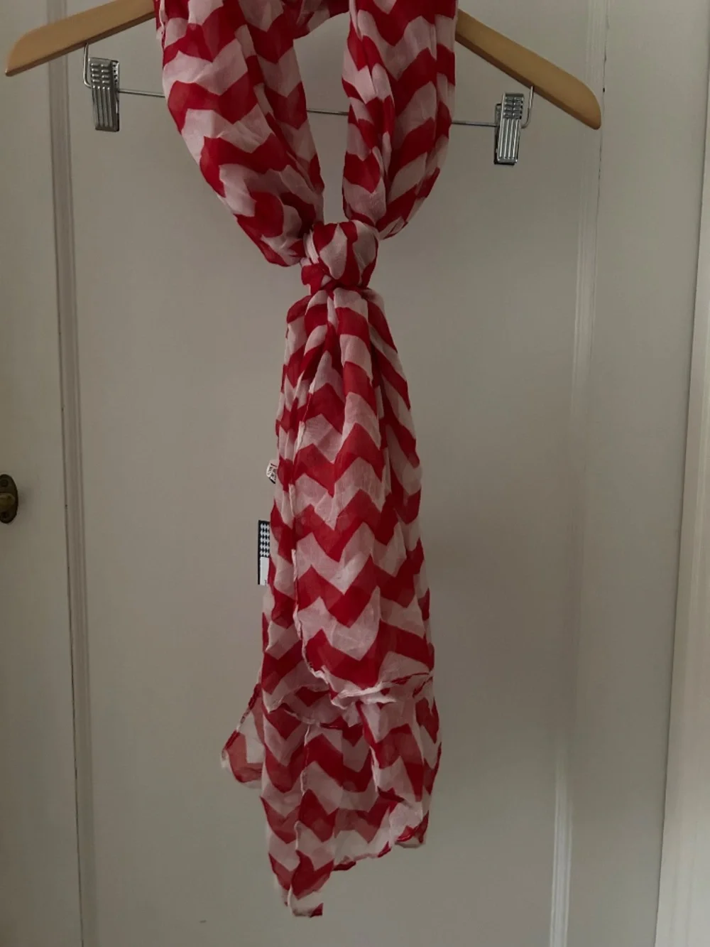 Fun Chevron print women’s scarf